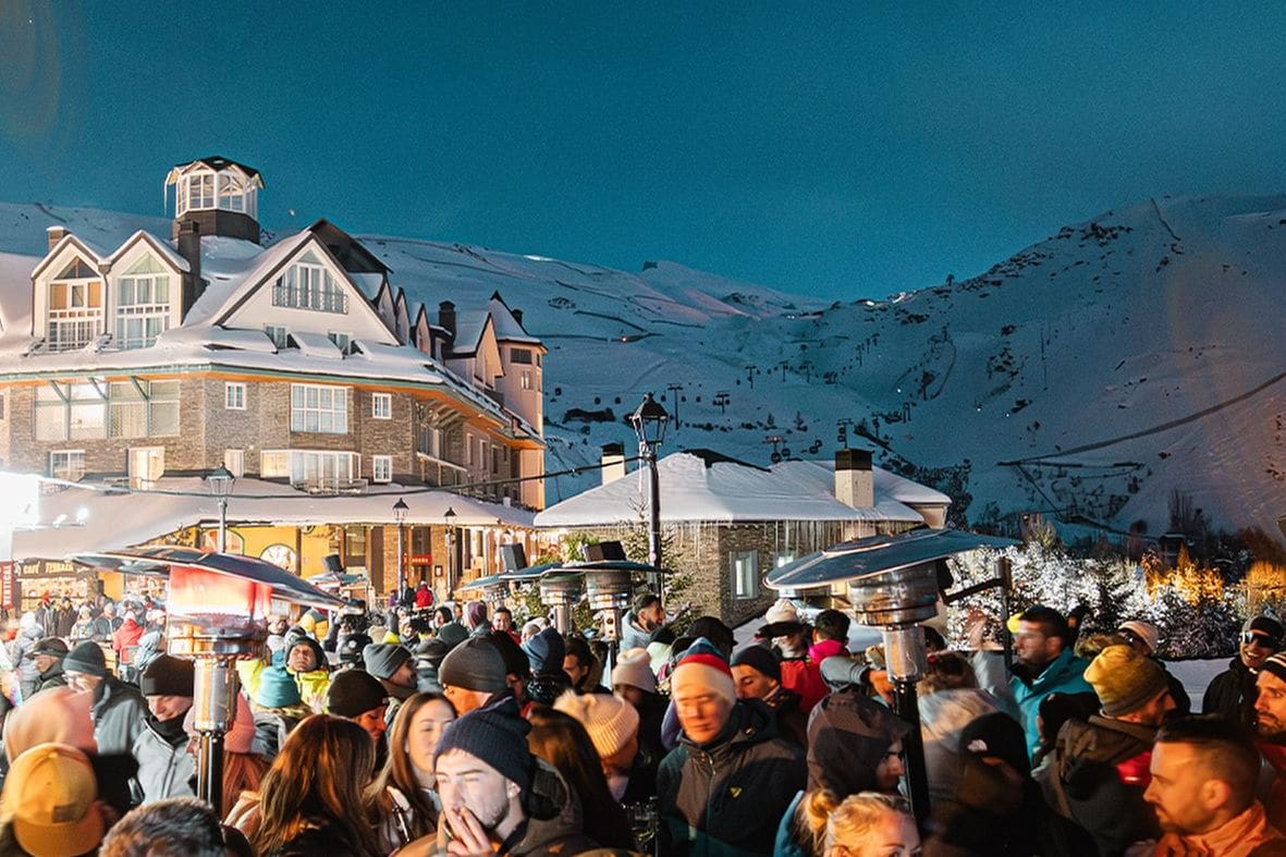 Cómo es Edelweiss Après Ski: directos, DJs y vistas en Pradollano